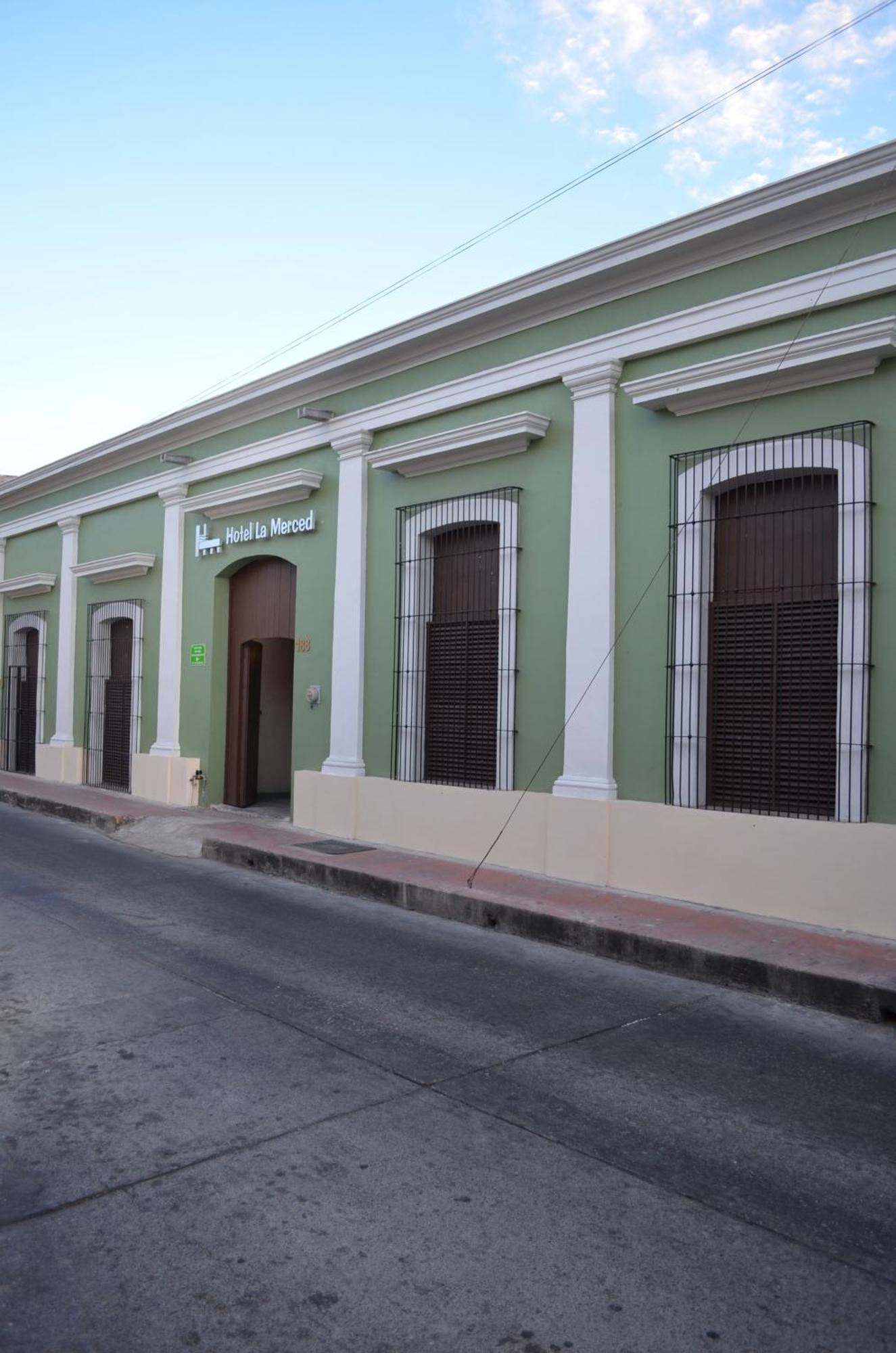 Hotel La Merced Colima Esterno foto